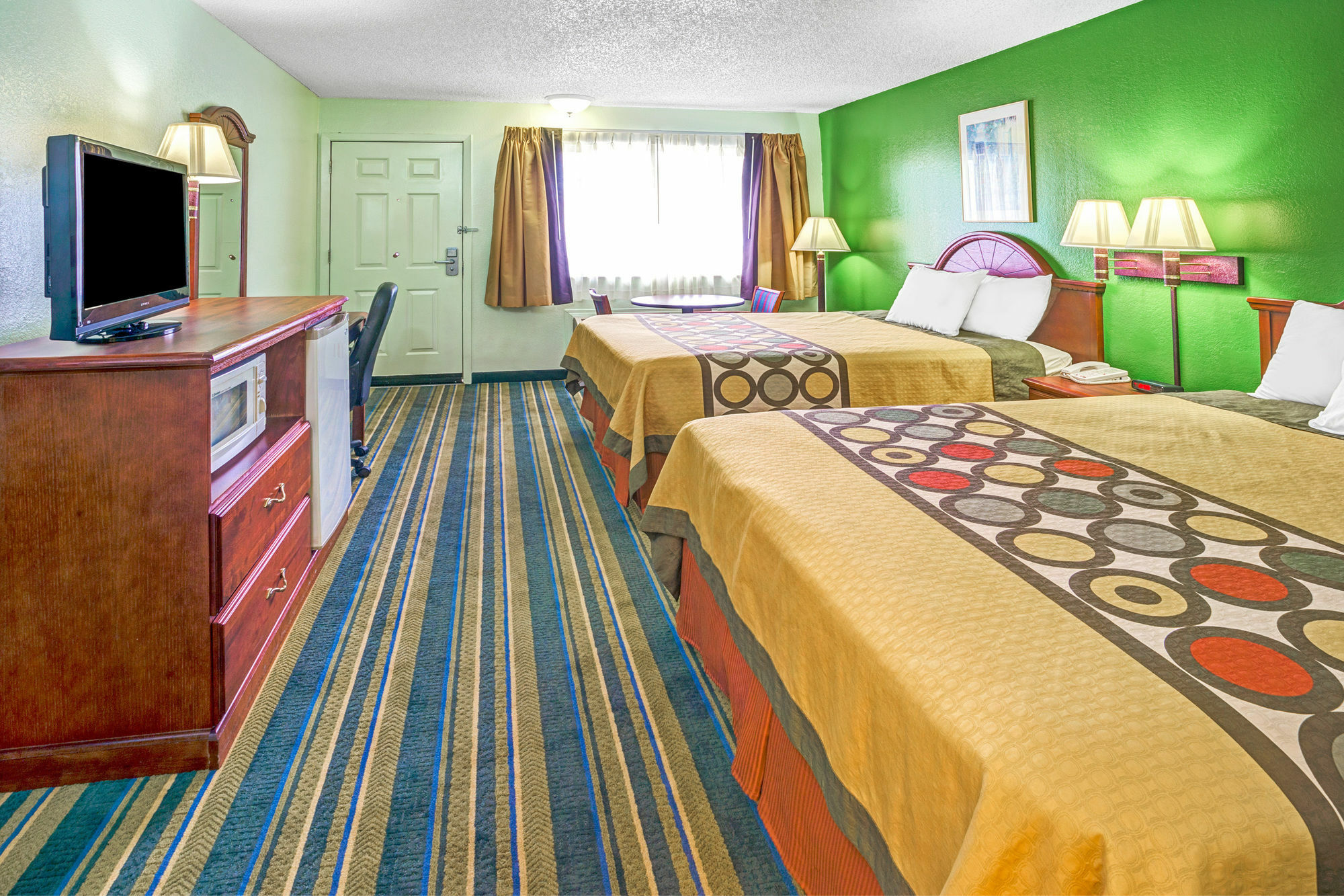 Super 8 By Wyndham Yreka Hotel Exterior photo